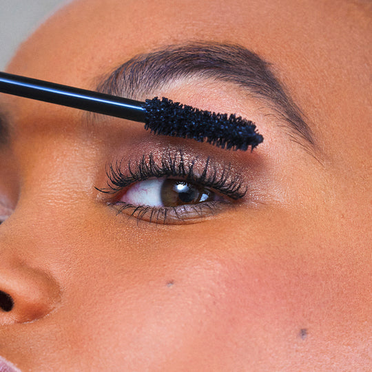 How to extend the lifespan of your mascara